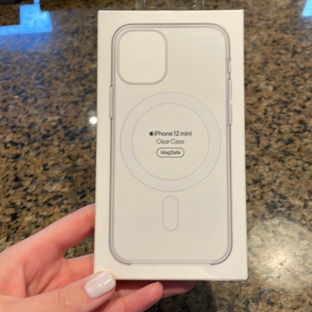 IPHONE 12 Phone Case NWT